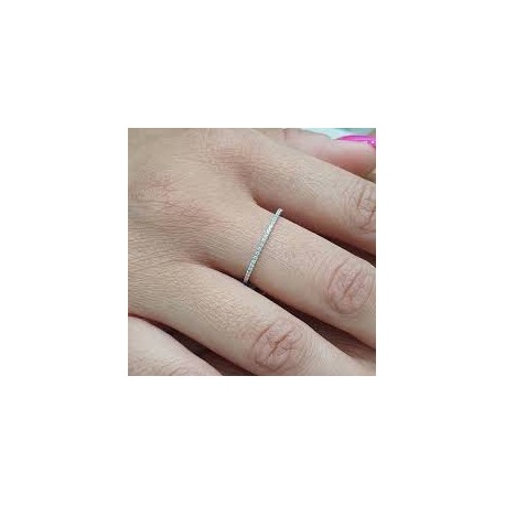 Anello Donna del brand Giorgio Visconti realizzato in oro bianco 750 ct 18, modello Veretta,impreziosito con diamanti taglio br